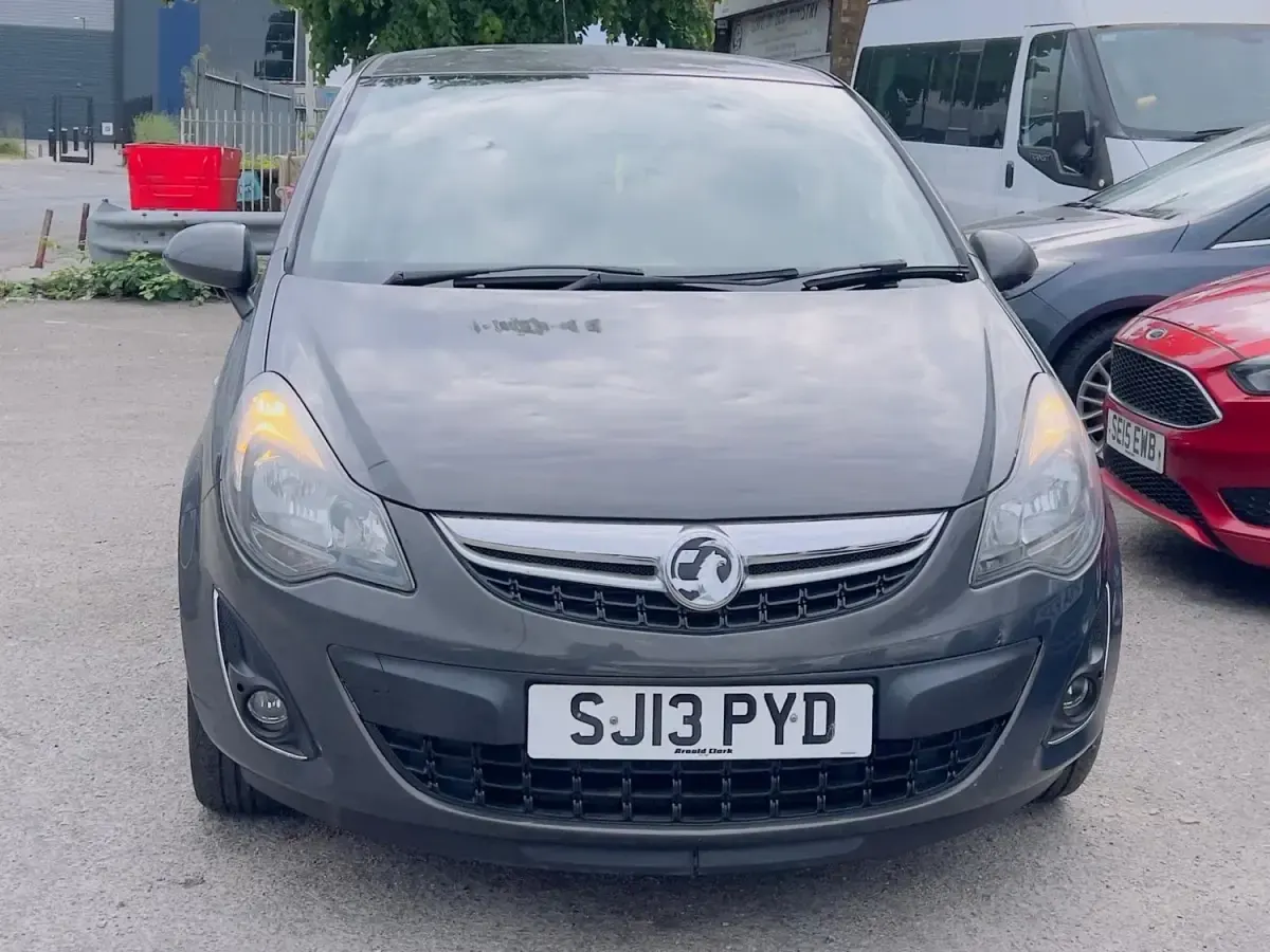 Używany Vauxhall Corsa 2013 Szary Hatchback