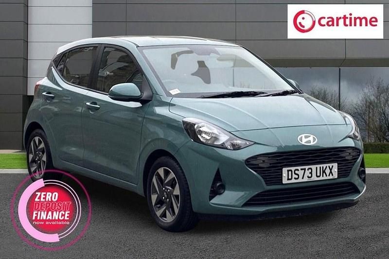 Green Used 2024 Hyundai i10 Advanced Hatchback | £14,750 (Fair price) - Image 1/4