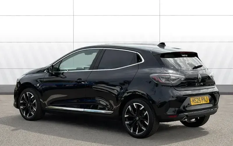 Used Renault Clio Techno 90 HP (66 kW) 2025 Black  Hatchback
