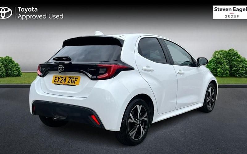 Used Toyota Yaris Hybrid Design 116 HP (85 kW) 2026 Hatchback