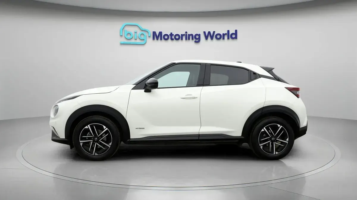 Used Nissan Juke N-Connecta 143 HP (105 kW) 2024 White SUV