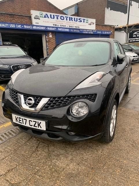 Black Used 2017 Nissan Juke N-Connecta SUV | £3,950 (Good price) - Image 1/4