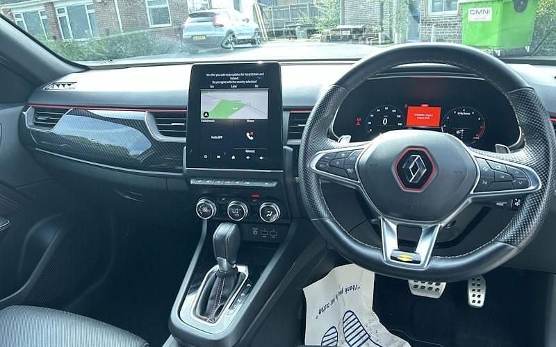 Used Renault Arkana R.S. 140 HP (102 kW) 2022 White  SUV