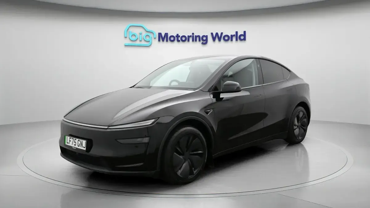 Used Tesla Model Y RWD 378 kW (514 HP) 2025 Black SUV