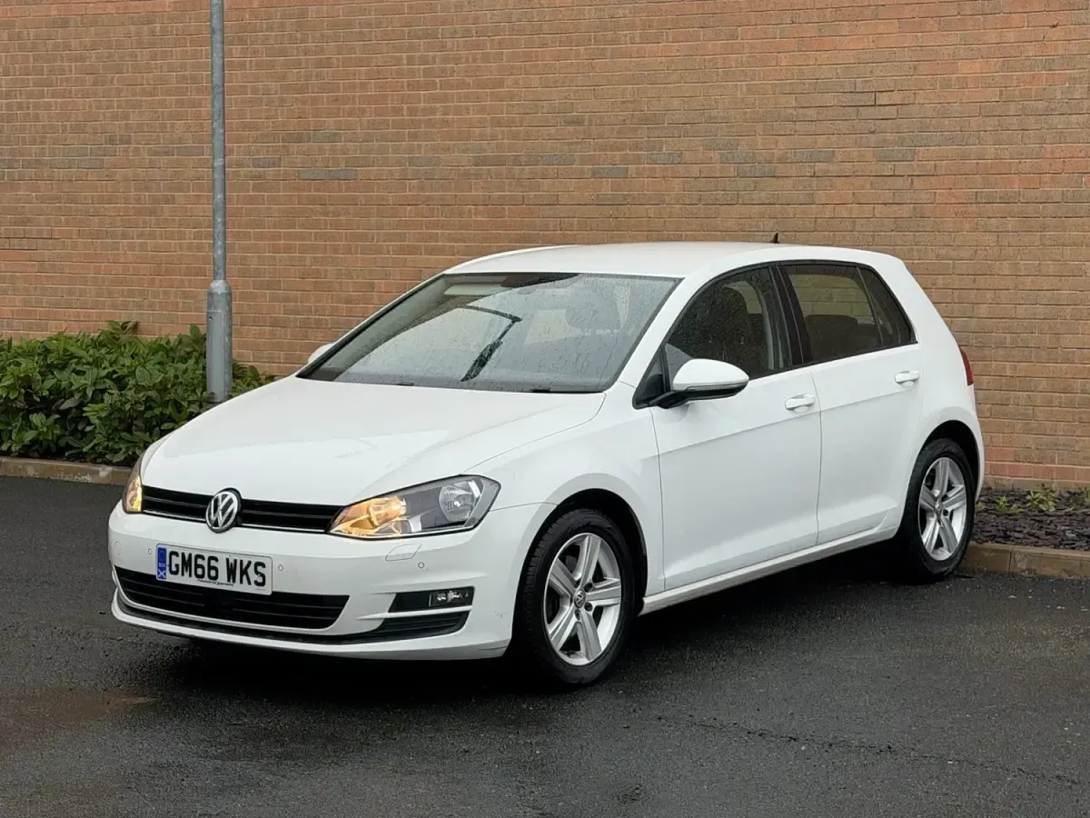 Used VW Golf VII Edition 110 HP (80 kW) 2017 White Hatchback
