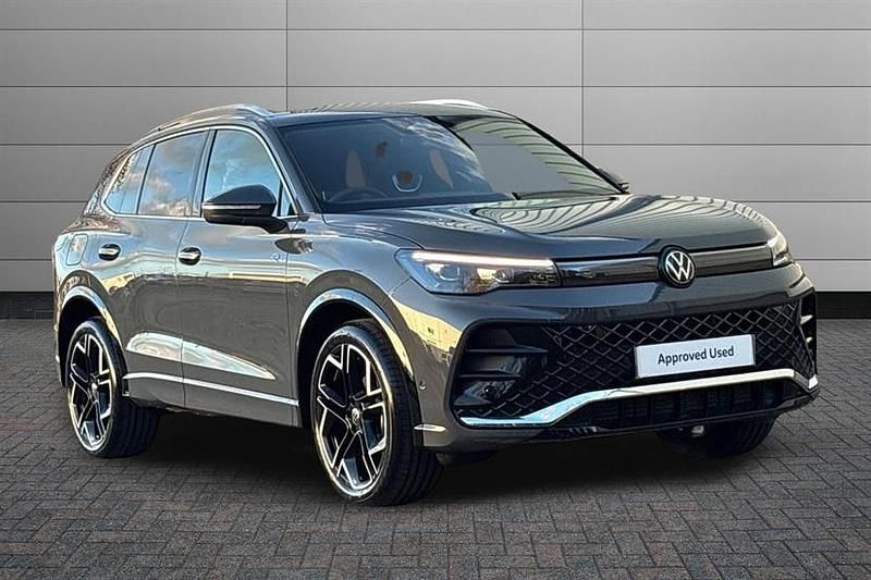 Used VW Tiguan R-line 150 HP (110 kW) 2025 Dolphin grey SUV
