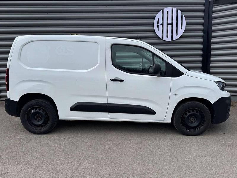 Second-hand Peugeot Partner Premium 2021 Alb Monovolum
