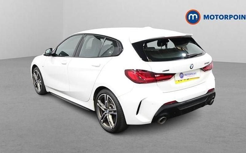 Usado BMW M135 306 HP (225 kW) 2024 Citadino