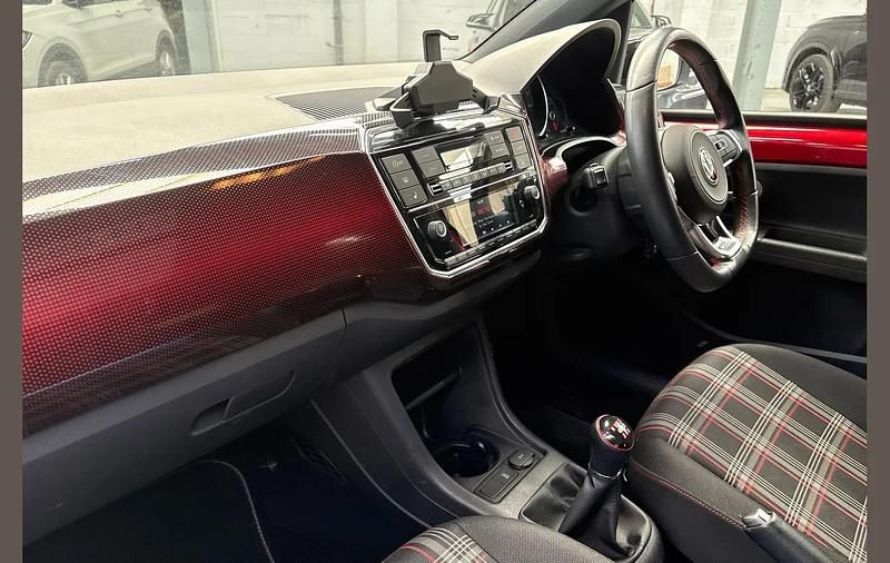 Begagnad VW up! GTI 115 HK (84 kW) 2021 Röd Halvkombi