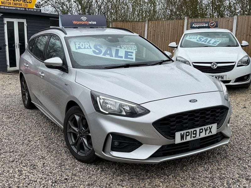 Used Ford Focus ST-Line 125 HP (91 kW) 2019 Silver Estate