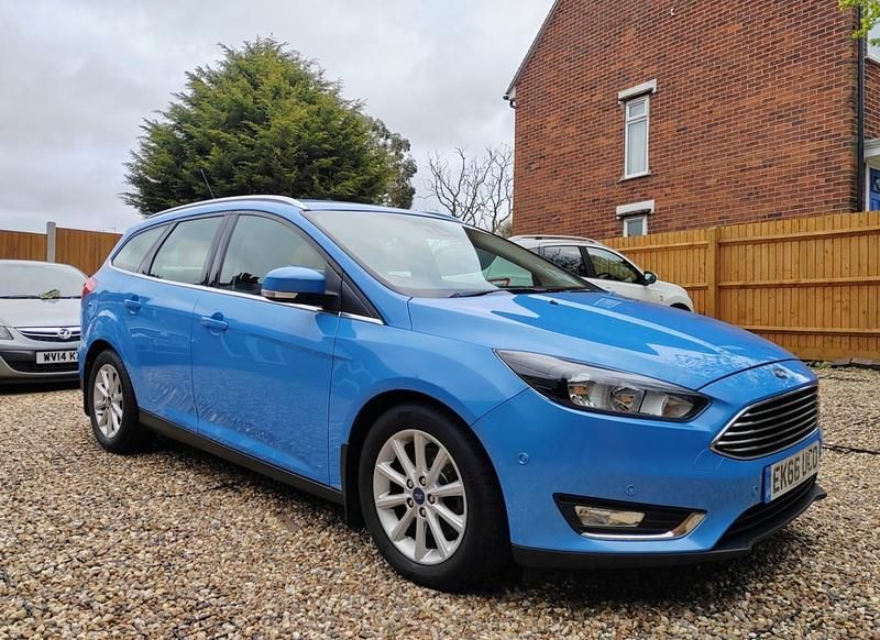 Used Ford Focus Titanium 2016 Blue Estate