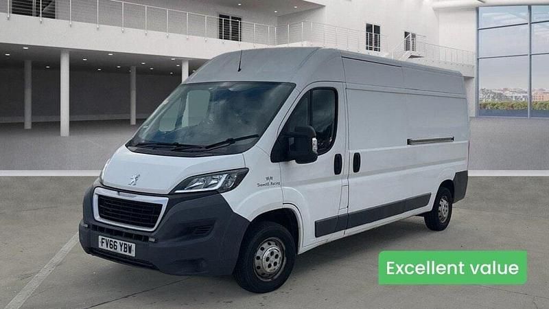 White Used 2017 Peugeot Boxer Van | £9,449 (Super price) - Image 1/4