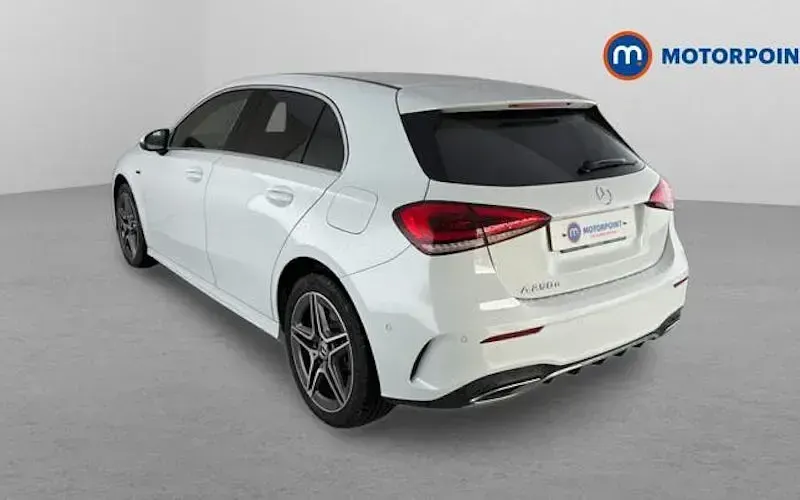 Used Mercedes A250 Executive 218 HP (160 kW) 2021 White Hatchback