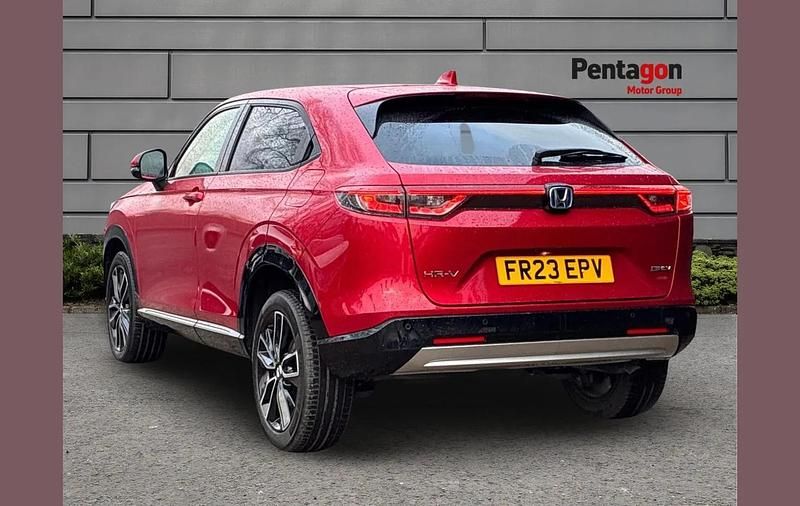 Used Honda HR-V Advance 128 HP (94 kW) 2023 Red SUV