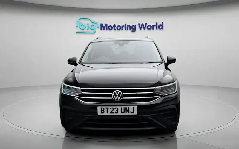Used VW Tiguan Allspace Life 150 HP (110 kW) 2023 Black SUV