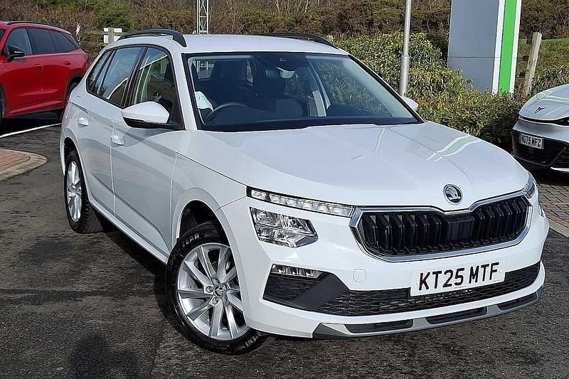 Used Skoda Kamiq SE 70 HP (51 kW) 2025 Moon white metallic SUV