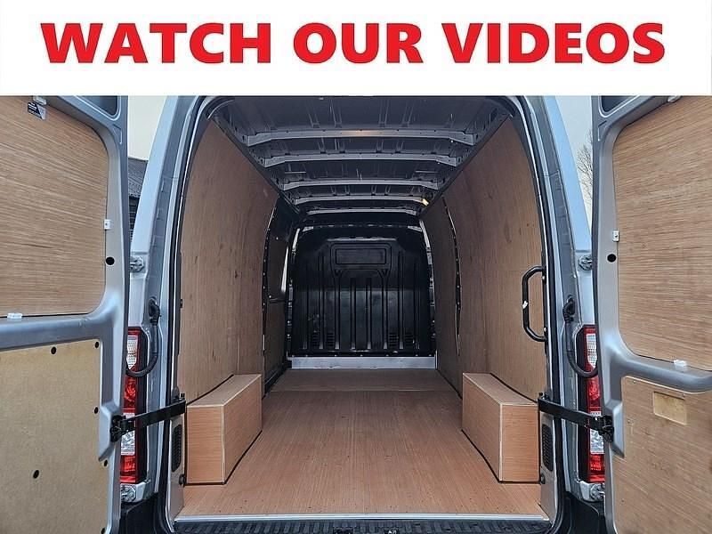 Used Renault Master Business 135 HP (99 kW) 2023 Grey MPV