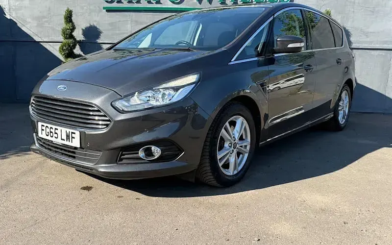 Used Ford S-MAX Titanium 150 HP (110 kW) 2018 MPV