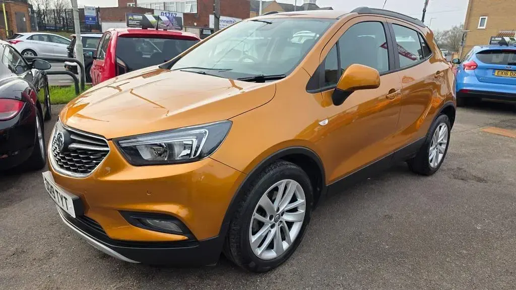 Used Vauxhall Mokka X Active 140 HP (102 kW) 2019 Orange SUV