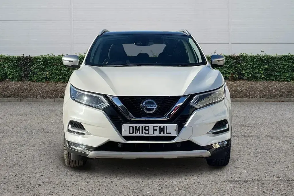 Used Nissan Qashqai N-Motion 2019 White SUV