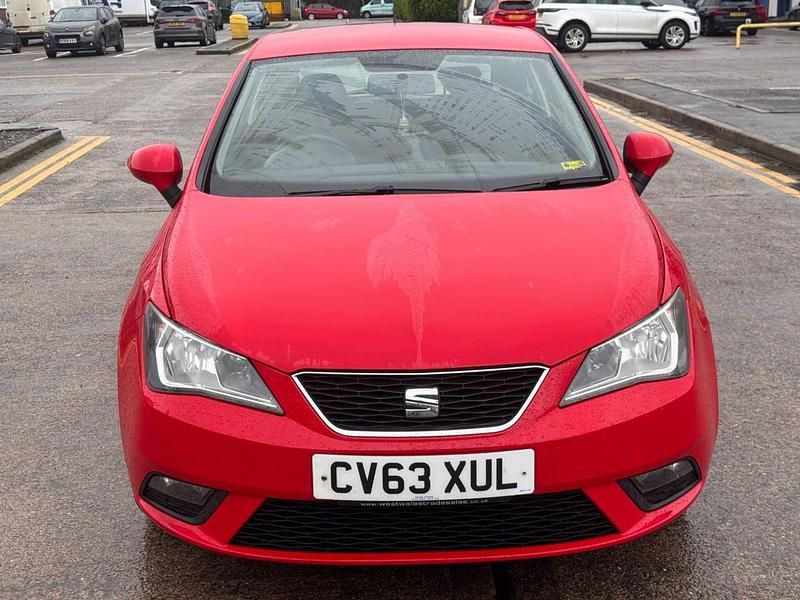 Begagnad Seat Ibiza Sport 2014 Röd Halvkombi