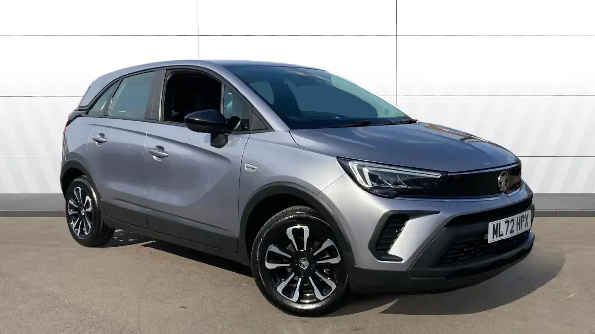 Used Vauxhall Crossland Design Edition 83 HP (61 kW) 2022 SUV