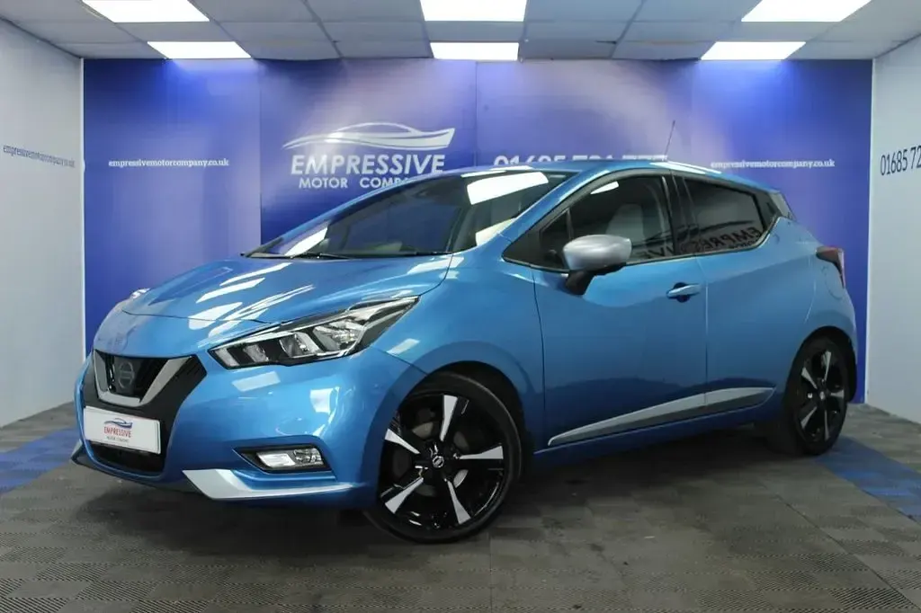 Used Nissan Micra N-Connecta 90 HP (66 kW) 2017 Blue Hatchback