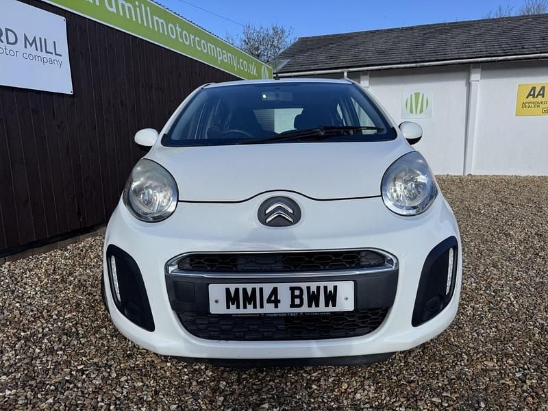 Used Citroën C1 68 HP (50 kW) 2014 White Hatchback