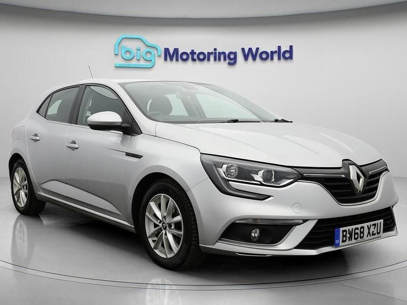 Silver Used 2019 Renault Mégane IV Play Hatchback | £8,600 (Good price) - Image 1/4