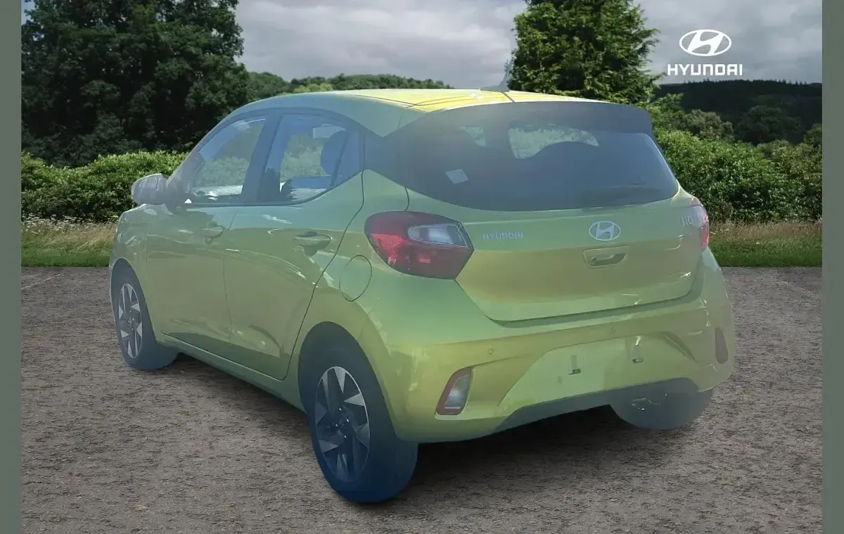 New Hyundai i10 Advanced 61 HP (44 kW) 2026 Green Hatchback