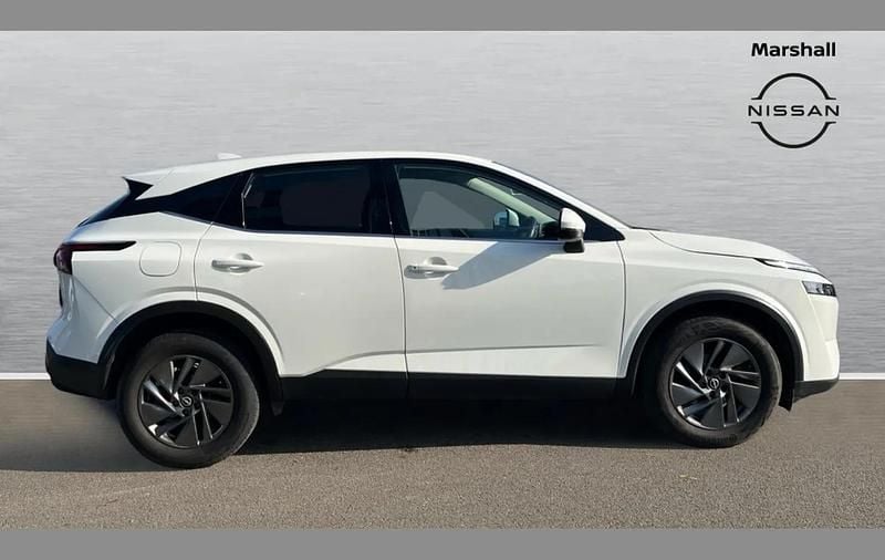 Used Nissan Qashqai Acenta Premium 138 HP (101 kW) 2023 White SUV