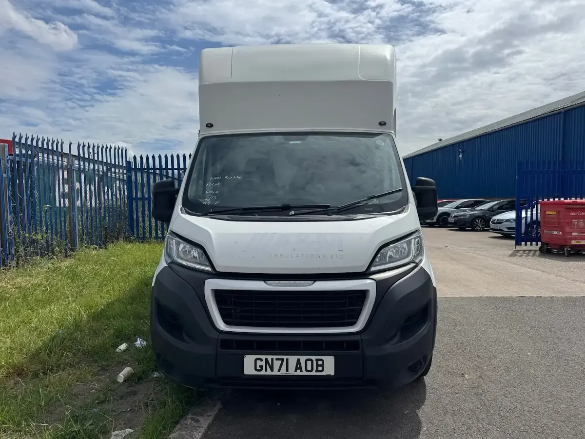 Used Peugeot Boxer 165 HP (121 kW) 2021 White Van