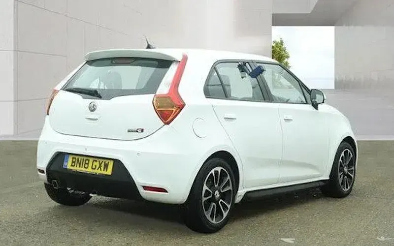 Used MG MG3 106 HP (77 kW) 2018 White Hatchback