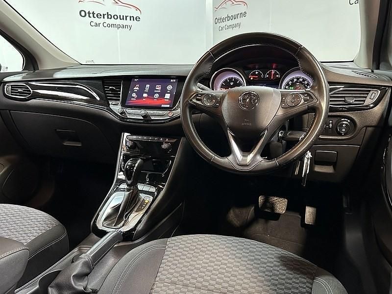 Used Vauxhall Astra SRi 2018 Green Hatchback