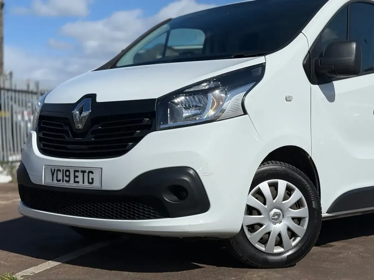 Used Renault Trafic Business 2019 White MPV