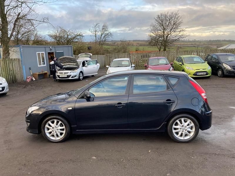 Used Hyundai i30 Comfort 2011 Black Hatchback
