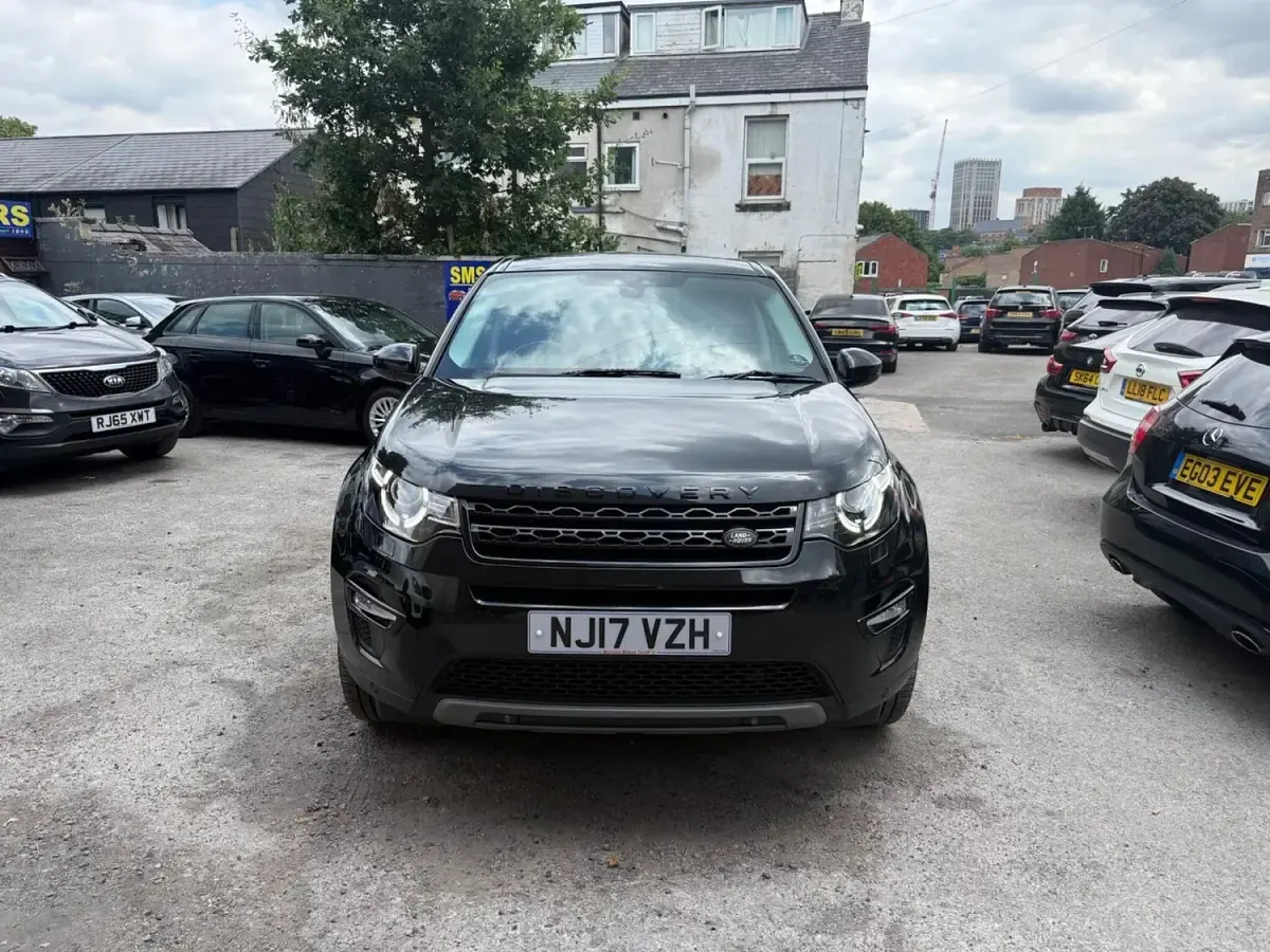 Used Land Rover Discovery 5 HSE 2017 Black SUV