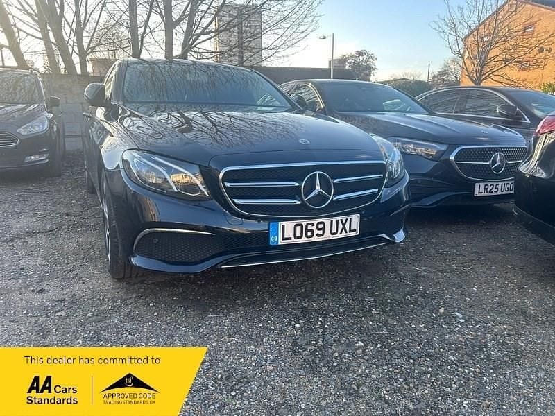 Used Mercedes E220 SE 194 HP (142 kW) 2019 Black Sedan