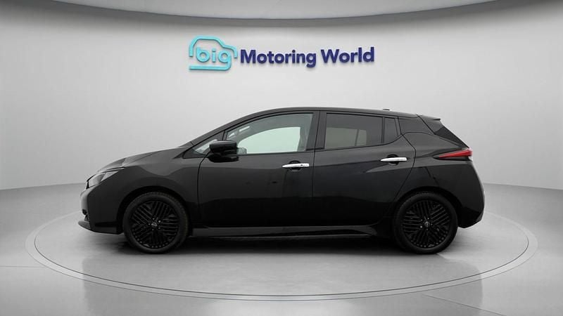 Used Nissan Leaf N-Connecta 110 kW (150 HP) 2022 Black Hatchback