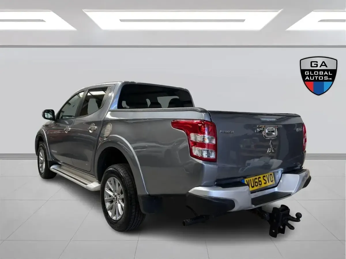 Used Mitsubishi L200 181 HP (133 kW) 2017 Grey Pickup