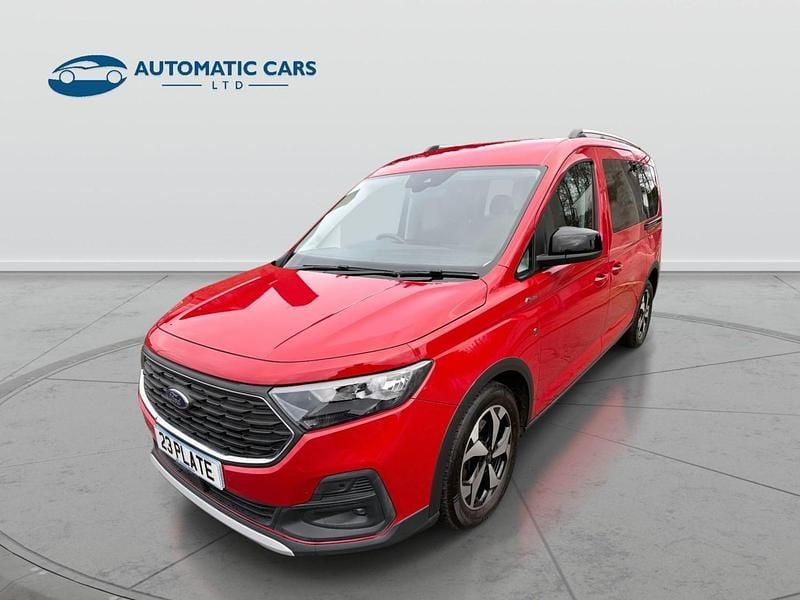 Used Ford Tourneo Connect Active 2023 Red MPV