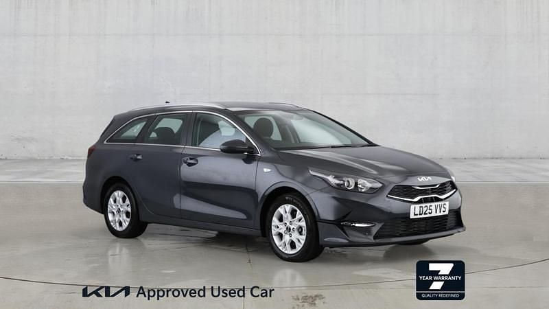 Used Kia Ceed 138 HP (101 kW) 2025 Grey Hatchback