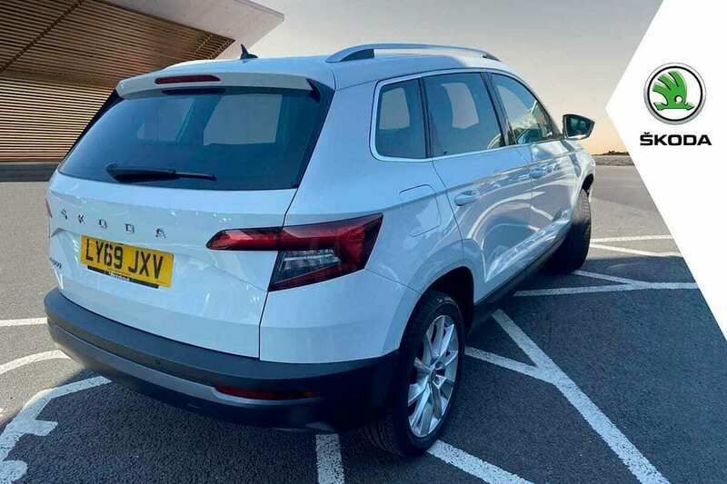 Used Skoda Karoq SE 150 HP (110 kW) 2020 White SUV