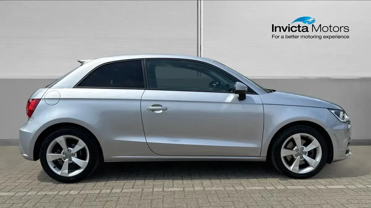 Used Audi A1 Sport 125 HP (91 kW) 2017 Silver Hatchback