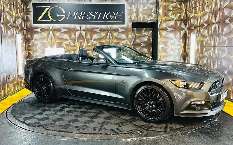 Used Ford Mustang GT Convertible 416 HP (305 kW) 2017 Cabriolet