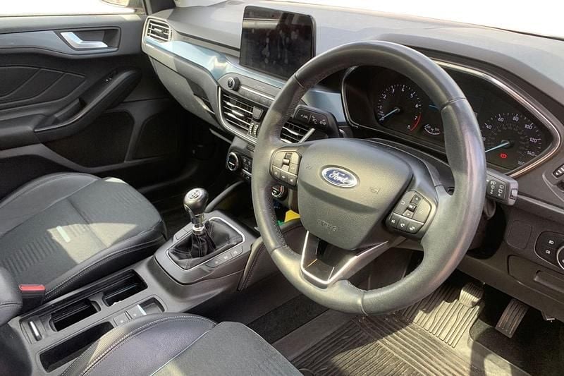 Used Ford Focus Active X 150 HP (110 kW) 2019 Grey Hatchback