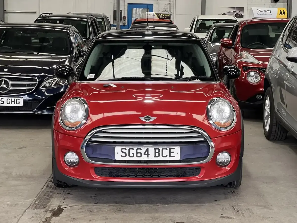 Used Mini Cooper D Hatch 116 HP (85 kW) 2014 Red Hatchback