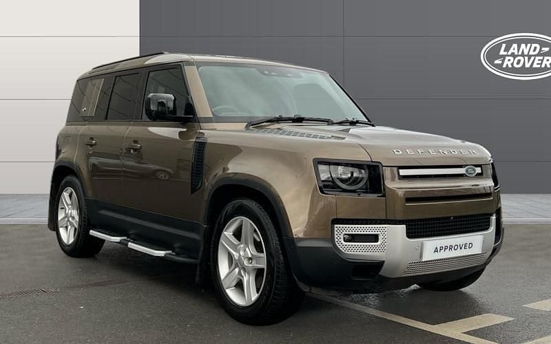 Used 2023 Land Rover Defender SE Estate | £54,205 (Good price) - Image 1/4