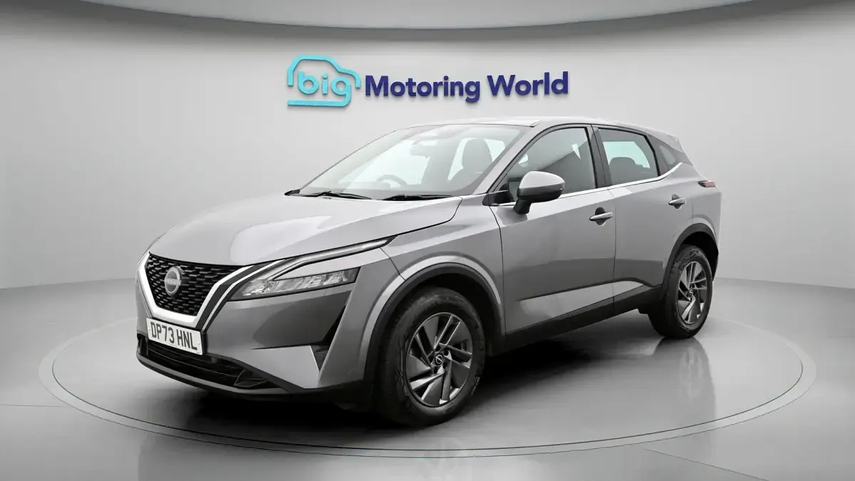 Used Nissan Qashqai Acenta Premium 140 HP (102 kW) 2024 Grey SUV
