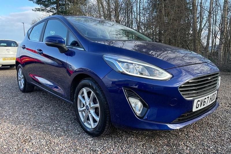 Used Ford Fiesta Zetec 100 HP (73 kW) 2018 Blue Hatchback